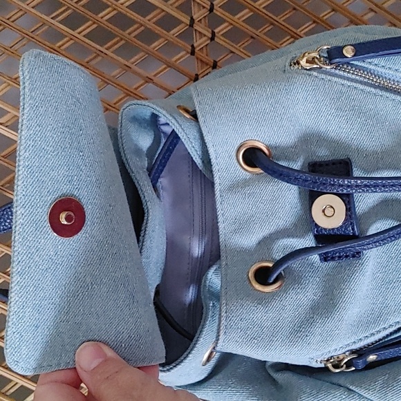 🍁G BY GUESS FUN EMBROIDERED DENIM BACKPACK - Picture 5 of 12